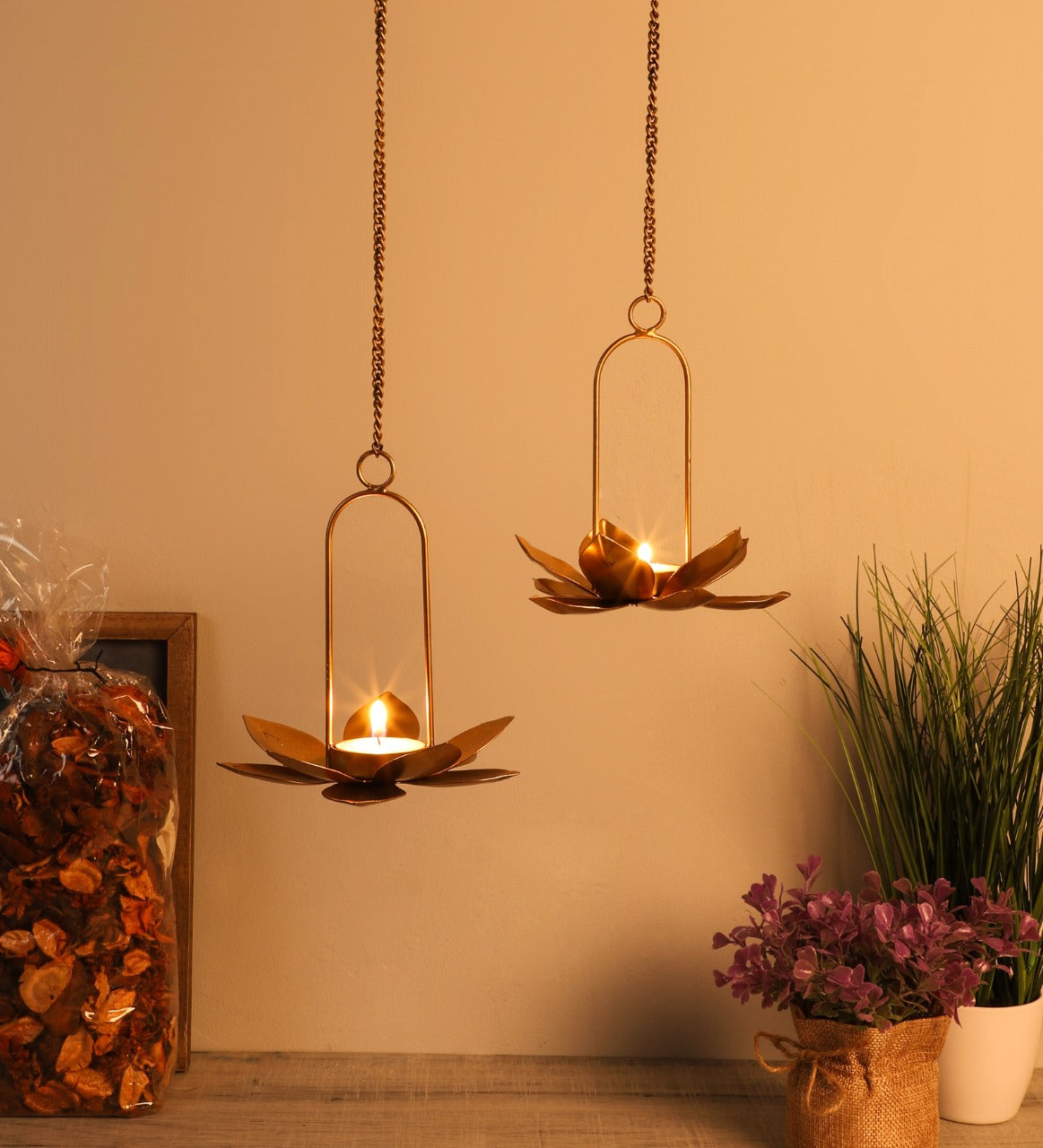 Hook Lotus Set of 8 idekors