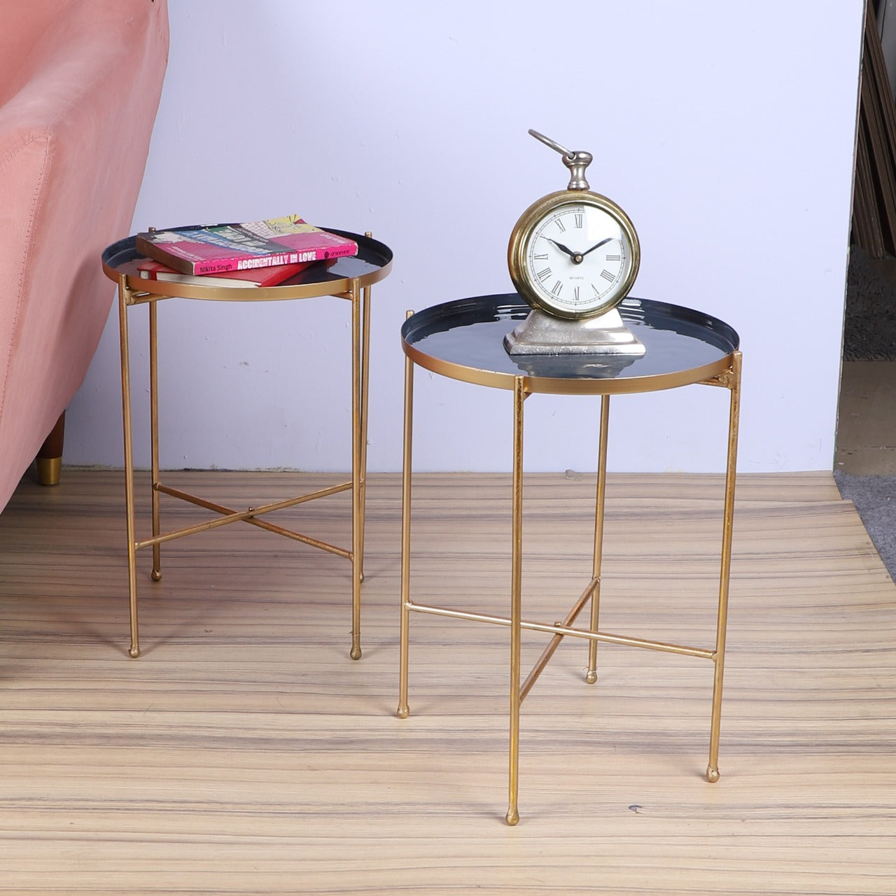 Metal Table set of 2 idekors