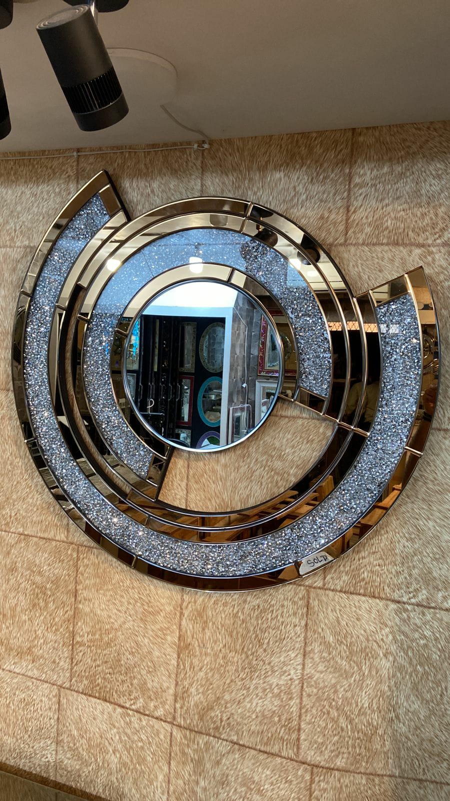 VENETIAN Elegant Classy Round Modern Designer Mirror for Home Decor idekors